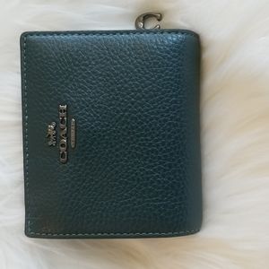 Excellent Pre loved Coach Pebble Leather Snap Wallet Forest Style No. C2862